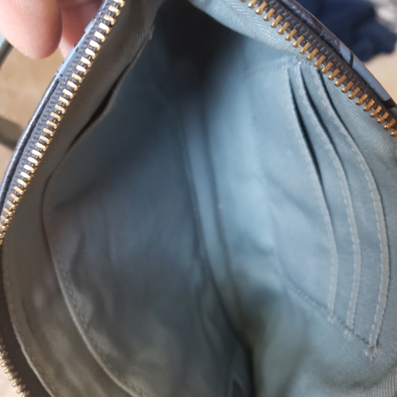 Fossil fly away wristlet - Picture 3 of 4